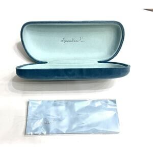 Amelia E. EYEGLASS CASE AND CLEANING WIPE